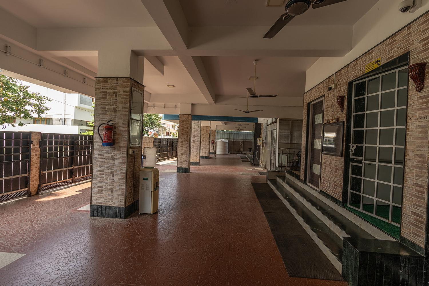 Hive Service Apartment Coimbatore Buitenkant foto